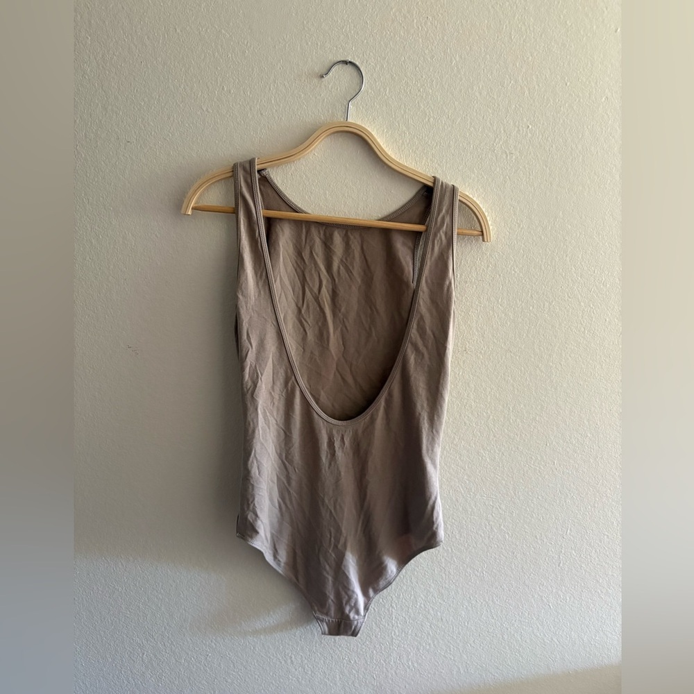 Aritzia Community Bodysuit - Picture 4 of 4